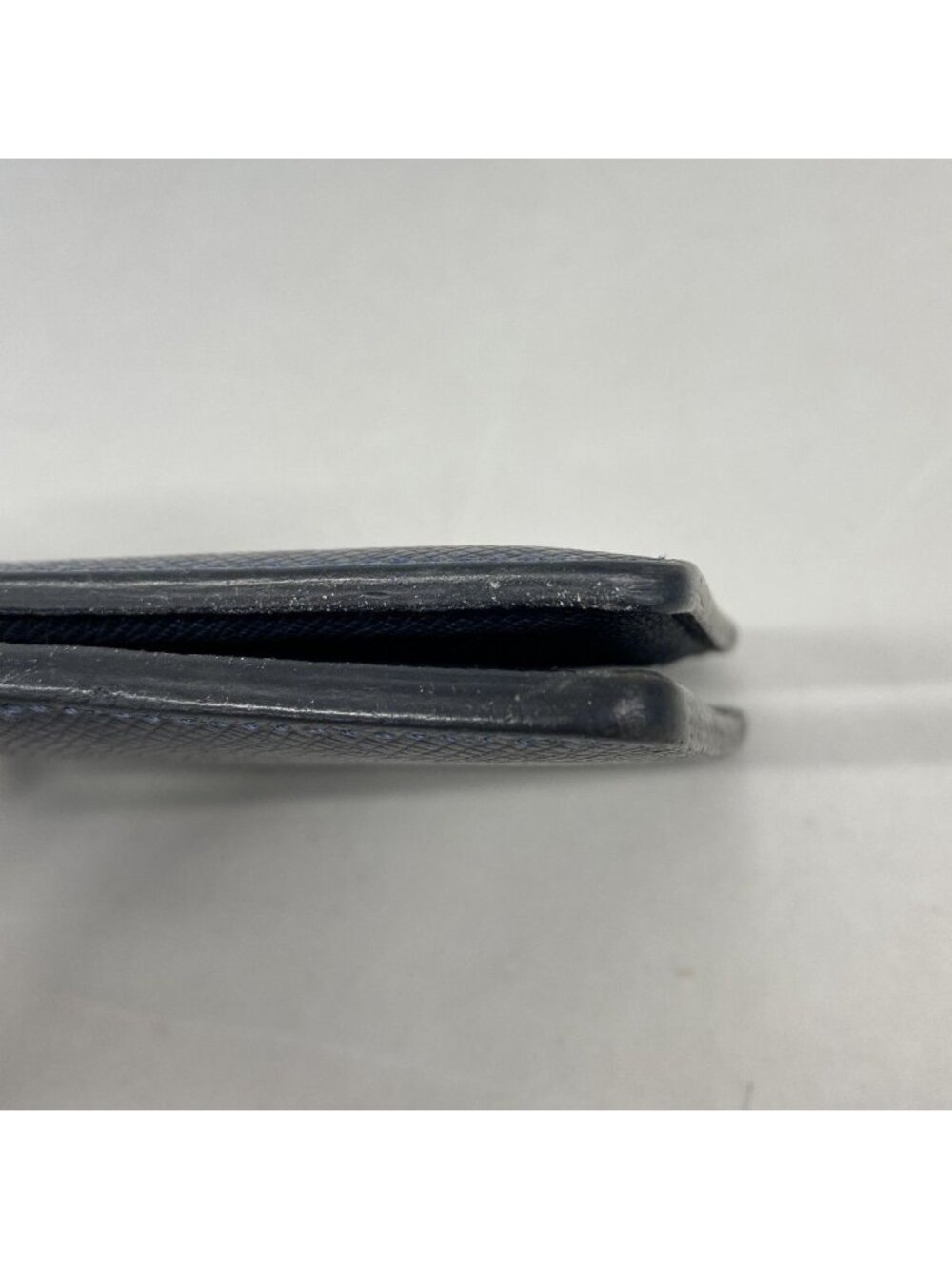 Louis Vuitton Wallet Taiga Portefeuille Multiple Boreal - Picture 6 of 8